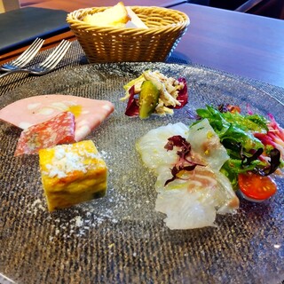 ヴィーノ アンド リストランテ コネッサ_0