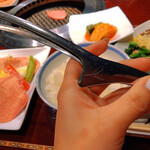 叙々苑 游玄亭 名古屋 - トングも叙々苑マーク！