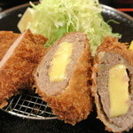 とんかつ たか山 - チーズ入りメンチ・ヒレ定食　\1050