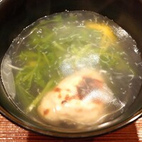 愚直に - とらふぐの白子の炭焼きと芹のお椀