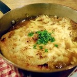 ラ・カント - オニオングラタンスープ　アップ