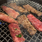 老舗精肉店直送 岡崎焼肉 飛騨牛の奴隷 - 