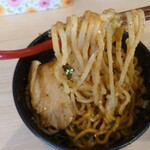 dorakommazesobasasuke - 麺リフト　不均一な茹で加減の麺