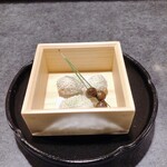 酒肴 大阪まんぷく堂 - そら豆＆ウニのハサミ揚げ