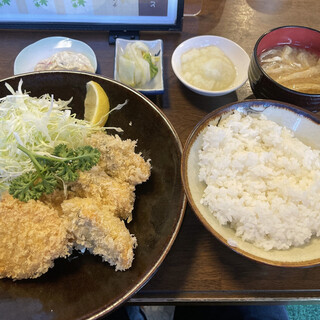 とき和 - 料理写真:ヒレひと口カツとカキフライ定食