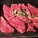 焼肉 源氏 - 牛カルビ