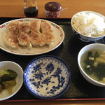 好吃餃子 - 焼ギョーザ定食   ￥680なり