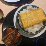 札幌駅北口酒場 めしと純米 - 卵
