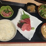 札幌駅北口酒場 めしと純米 - 本まぐろ三昧定食