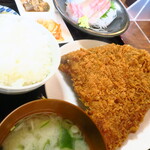 魚作 - 黄金アジフライ定食＋刺身盛