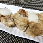 ろっぽんぽん - ◆唐揚げ（オリジナル：550円）・・柚子胡椒と迷ってお尋ねすると、結構辛いらしいのでこちらを。 ワァ、お餅が入ってる。(≧◇≦) 唐揚げとお餅のコラボは初めて見ましたヨ。