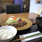 旬菜 Tabi - ◆NZ産牧草牛ステーキ(1480円：税込）を選びました。
