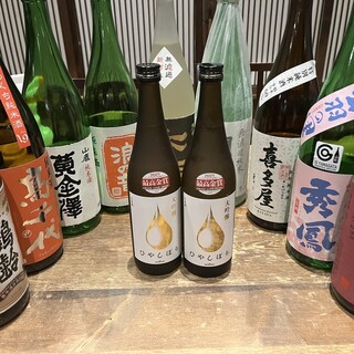Enjoy seasonal sake and ice-cold drinks
