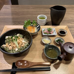 茶と食 時どき茶 - 料理写真:“茶と鮭が出会っ茶いました”と言う名の鮭茶漬け御膳1200円