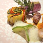 ASAHINA Gastronome - 黄、緑、赤の綺麗な色合いのティアン