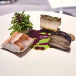 ASAHINA Gastronome - 赤矢柄の上には海藻バターがかけられてコクが加えられています。