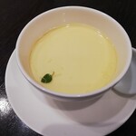 菜香新館 - なめらか杏仁豆腐