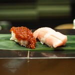 立食い寿司 根室花まる - すじこ、大トロ