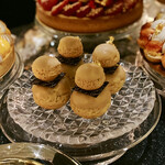 ガストロノミー ジョエル・ロブション - シュー・ア・ラ・クレーム・カフェ