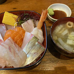 Furukawa - 海鮮丼＝780円 税込
                        味噌汁＝80円 税込
