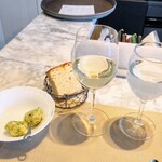 La Brianza - この日のお料理に合わせて選んで下さったワインはトレビアーノ。さわやか飲みやすいからすいすい飲んじゃう～