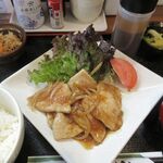 となりの食堂 - 豚生姜焼き　ご飯少なめ