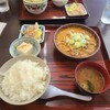 もつ煮屋 日の出食堂
