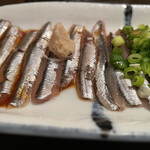 小半 - しこいわし刺（しこいわしとは、カタクチイワシの事）