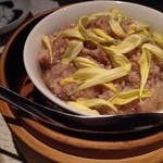 本町金六 - 鶏ももと豚肉の蒸しつくねは、長芋と片栗粉でねっとり(1,000円)