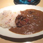 Tre・Tre - 本日は、スパイシーな牛すじカレー