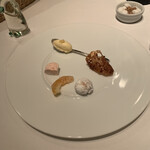 ル・マノアール・ダスティン - ミニャルディーズ