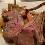 ル・マノアール・ダスティン - 乳飲み子羊のロースト