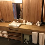 長者屋 - アメニティやタオル、浴衣は揃っている