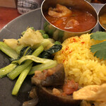 チーズケーキと彩りカレー Luna piena - 