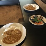 長者屋 - 囲炉裏でいただくカレーライス