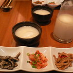 韓国料理 水刺齋 - マッコリと惣菜3種