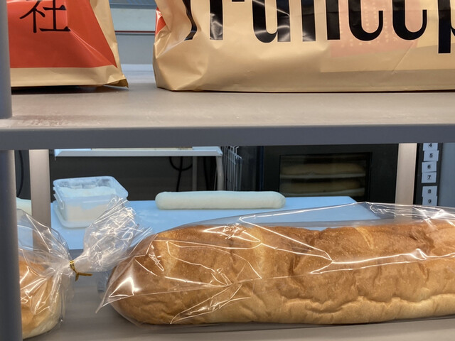 大きなパン 地元で早くも愛される新生パン屋さん。京都・一乗寺の『UMBER46