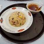大楽 - チャーハン&醤油スープ