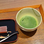 Chadokoro Ponpoko - 抹茶、八女茶『栂の尾』。佐賀の名物「小城羊羹」付き。