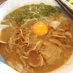 拉麺 しな竹 - 徳島風ラーメン二郎750円
            豚バラ炒めに生玉子