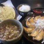 五味八珍 - 浜松餃子とつけ麺のセット（麺大盛り）