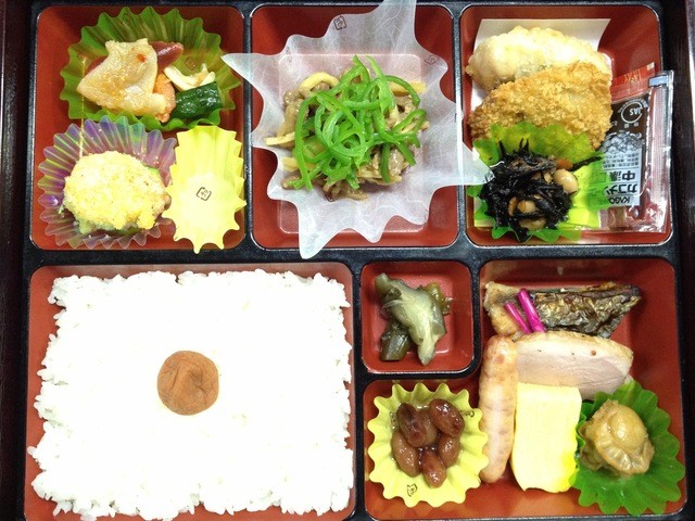四季の料理梅田 - 小鶴新田（弁当）の写真