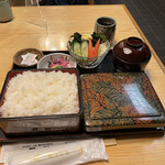 うなぎ金箱 - うなぎ上大盛り！？