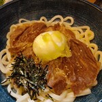 讃岐麺屋 あうん - 肉は赤身の薄切り肉でうどんを邪魔しないです