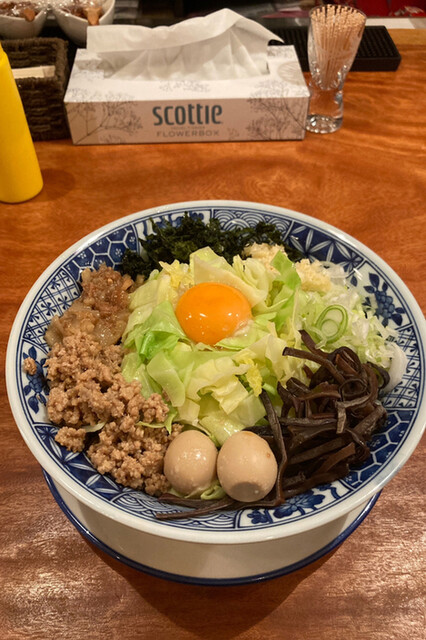 移転】北九州ぶた麺 ヤドカリてます。 - 平和通/ラーメン | 食べログ