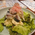 東北のうまいものと地酒 三枡三蔵 - 金華〆鯖とガリのポテトサラダ