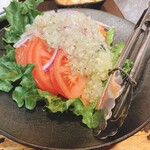 成吉思汗 大黒屋 - オニオントマトサラダ