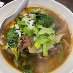 驛の屋 - 牛肉麺