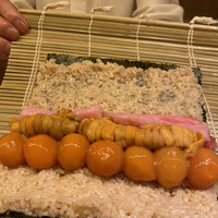 鮨よしかわ 麻布十番 - 名物の太巻き