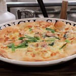 トリワイン ＰＩＫＯＳＨＨＨＵ - シーフードピザ